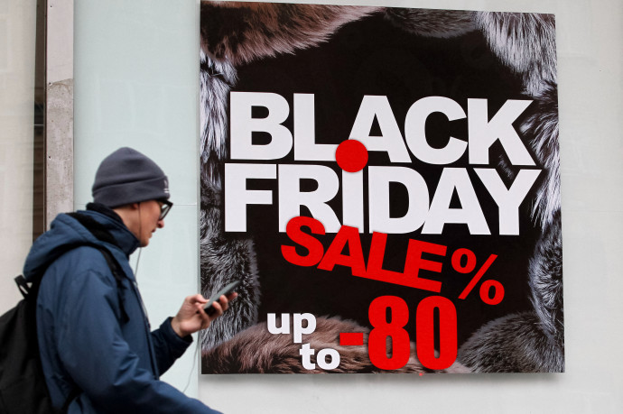 Hivatalosan is használható román szó lesz a black friday, a fake news és a selfie is