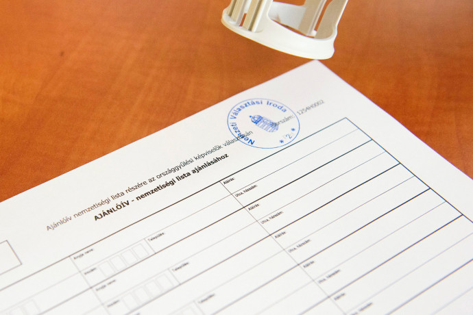 Felfüggesztett börtönbüntetésre ítéltek egy férfit, aki hamis ajánlásokkal lett képviselőjelölt a 2018-as választáson