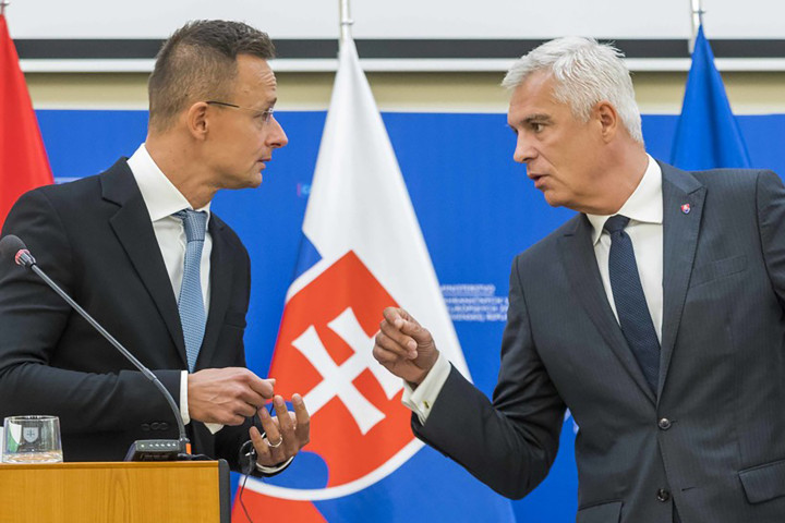 Fontos a határon túli nyomulás a magyar kormánynak, de a környékbeli szövetségeket azért nem kockáztatja