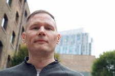 Nyelvész Józsi a Szlengblog és a Google után londoni startupper lett, Magyarországot is meghódítaná a cégével