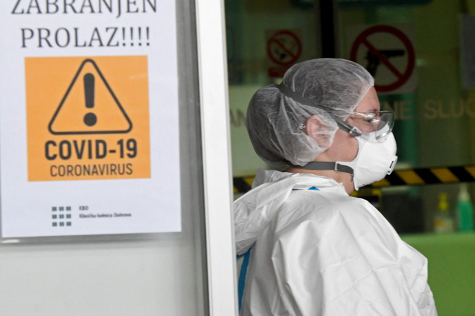Horvátországban tesztelni fogják a beoltott kórházi dolgozókat, hogy megtudják: mennyire védenek a vakcinák