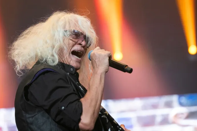 Kóbor János halálával vége az Omegának