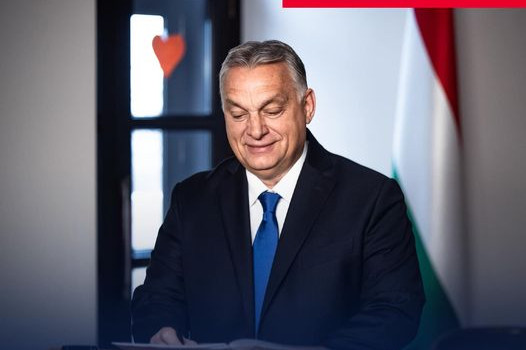 Tízszázalékos béremelést ígér a katonáknak Orbán