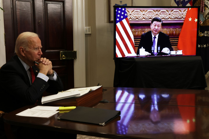 Joe Biden és Hszi Csin-ping kínai elnök november 15-i virális találkozója – Fotó: Alex Wong / Getty Images