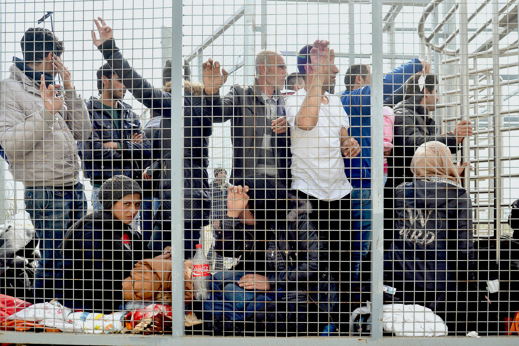 Az AB szerint a magyar kormánynak joga van menekültügyi döntéseket hozni, de azt nem vizsgálták, hogy az EU bírósági ítéletét figyelmen kívül lehet-e hagyni
