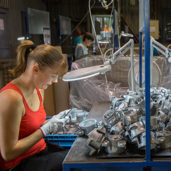 Hiába a 15 százalékos emelés, a régiós mezőny alján vergődik a magyar minimálbér