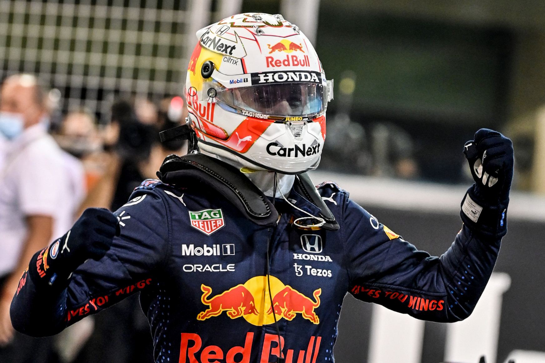 Hatalmas húzással Verstappené a szezon utolsó F1-időmérője, Hamilton a 2. helyről rajtolhat
