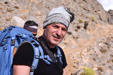 Forró menetelés az arab sivatag hegyeiben