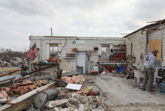 Biden katasztrófahelyzetet hirdetett Kentuckyban a tornádók pusztítása miatt