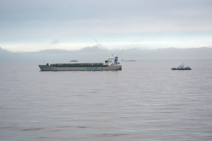 A Scot Carrier brit teherhajó a képen, miután összeütközött a Karin Hoej dán teherhajóval Ystad és Bornholm között a Balti-tengeren 2021. december 13-án – Fotó: TT News Agency/Johan Nilsson via REUTERS