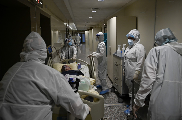 Covid-osztály a szófiai Lozenet kórházban 2021 novemberében – Fotó: Nikolay Doychinov / AFP