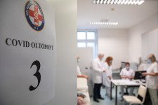 195-en haltak meg hétfőn, 3575 új fertőzöttet találtak