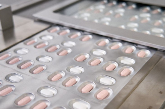 Hatásosnak tűnik a Pfizer kísérleti antivirális gyógyszere az omikron variáns ellen