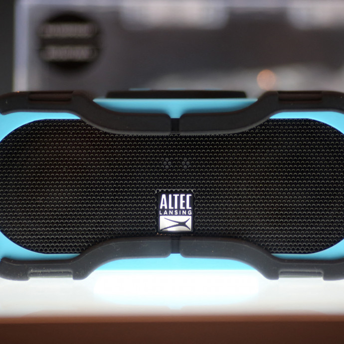 Egy hét múlva karácsony, a népszerűbb bluetooth hangszórókból is alig van már az online boltokban