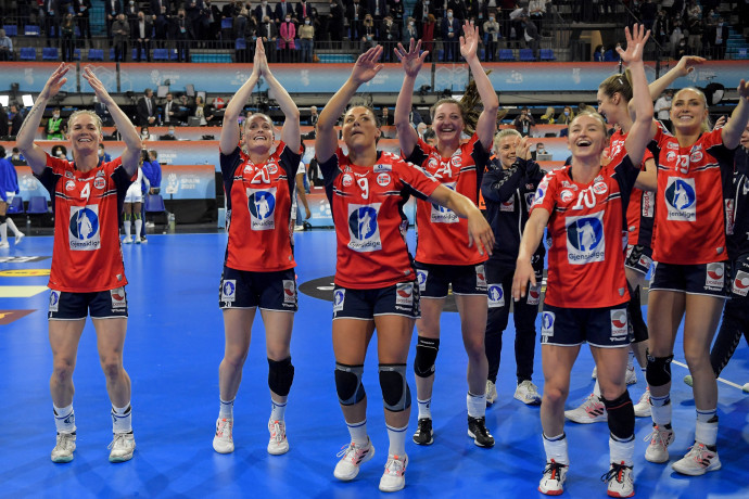 Norvégia 6 gólos hátrányból felállva semmisítette meg a franciákat a női kézi-vb döntőjében