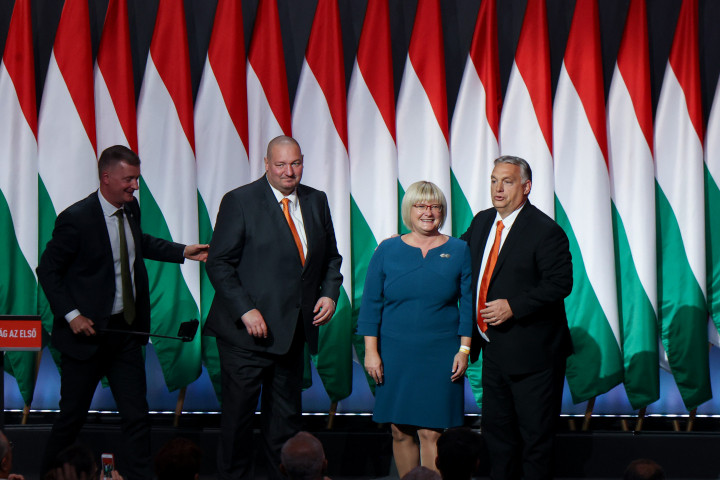 Orbán Viktor és a Fidesz három alelnöke a párt kongresszusán – Fotó: Huszti István / Telex
