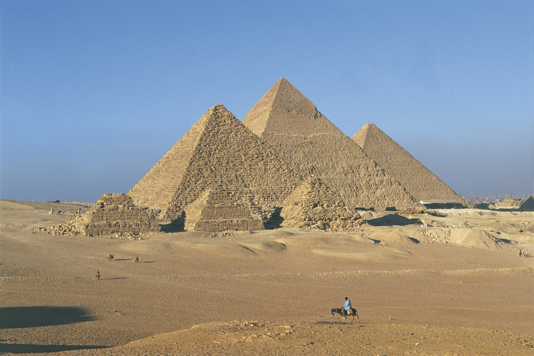 Miért álltak le az egyiptomiak a piramisok építésével?