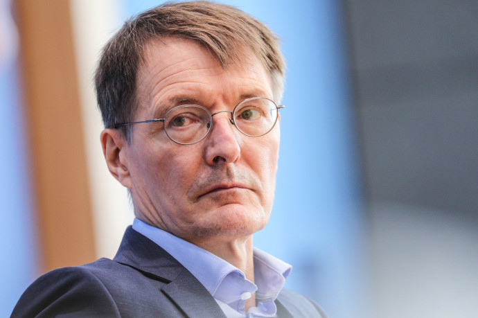 A német egészségügyi miniszter szerint nem lehet elkerülni az ötödik járványhullámot