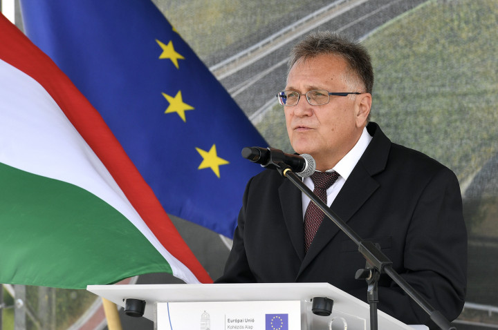 Vécsey László, Gödöllő és térsége fideszes országgyűlési képviselője beszédet mond a Mogyoród és Fót megközelítését szolgáló M3 autópálya-csomópont átadóünnepségén Mogyoródon 2019. július 24-én – Fotó: Máthé Zoltán / MTI