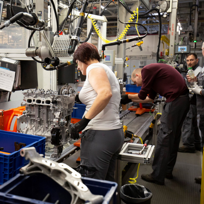 Zsugorodó piacra fogad az Opel-gyár, ahol januárban sztrájk jöhet