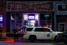 Négy embert megölt és hármat megsebesített egy lövöldöző Denverben