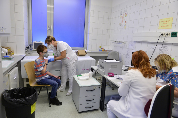 115 beteg meghalt, 3005 új fertőzöttet regisztráltak