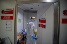 95 koronavírusos beteg meghalt, 3361 új fertőzöttet regisztráltak