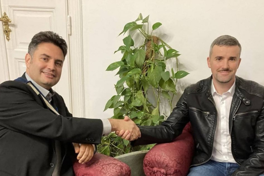 Zárt ajtók mögött egyeztetett Márki-Zay és Jakab, a Jobbik nem támogatja a hetedik frakciót