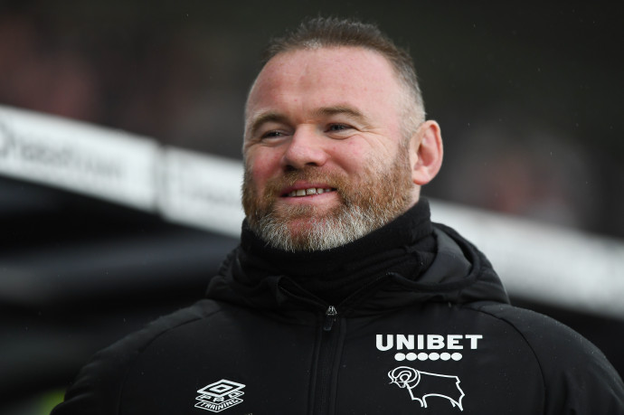 Rooney mester akkor mosolyoghat igazán, ha bent tartja a Derby Countyt – Fotó: Jon Hobley / Getty Images