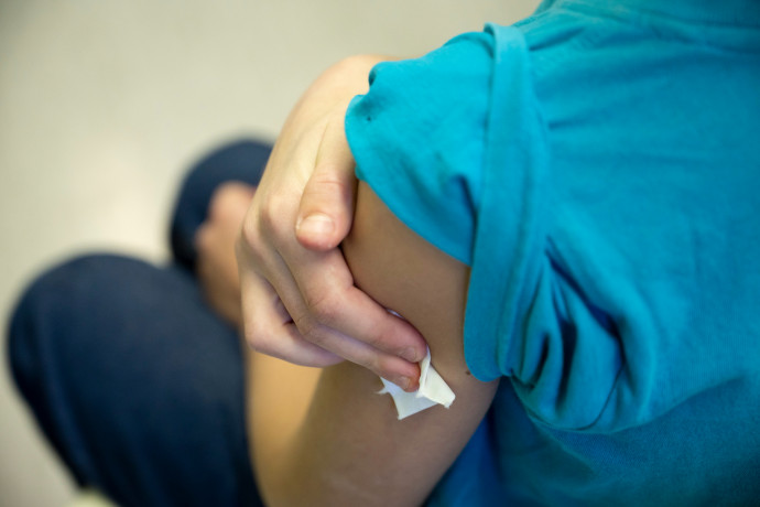 Járványügyi adatok: 82-en haltak meg, 3361 új fertőzöttet találtak