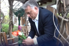 Nehezen jönnek a szavak Orbán Viktor óév napi mulatósa után