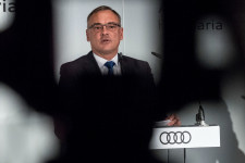 Megszüntették a győri Audi-földek ügyében indított eljárást