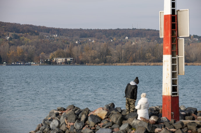 Levendula helyett beton – A NER tihanyi nyomulásának története