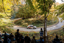 Kicsit befékezett a kormány 2021 végén, de csak azért, hogy a választások előtt a gázra taposhasson