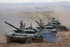 Fegyvereket és katonai segítséget kér Németországtól Ukrajna az orosz fenyegetés miatt