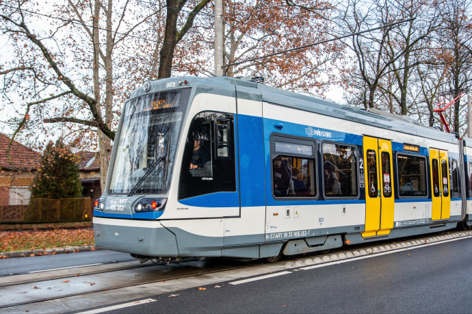 Valami félrement a szegedi tram-train várva várt sűrítésénél