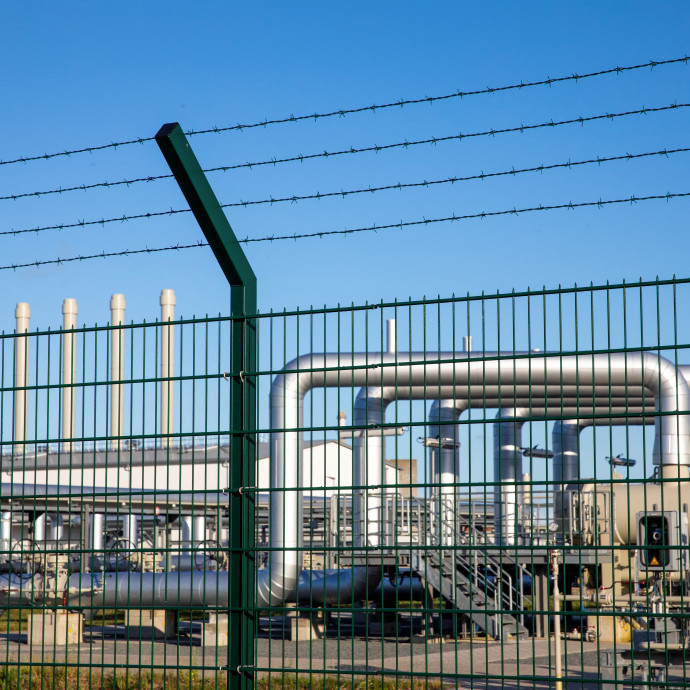 Az oroszok és az amerikaiak is remekül keresnek a drága gázon, és ezt magának köszönheti Európa