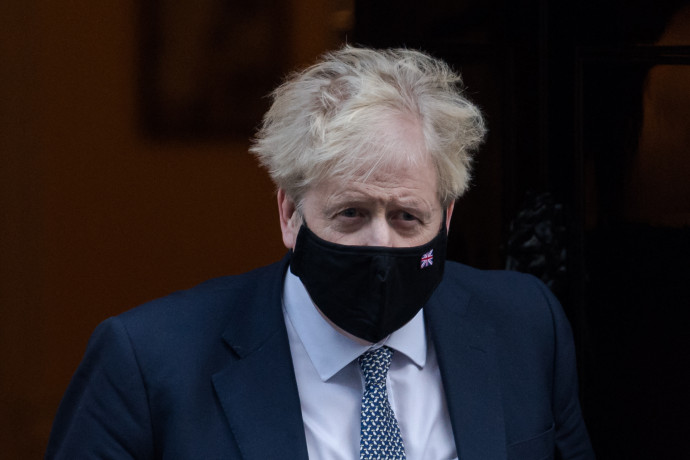 Legalább egy tiltott bulin részt vett, és ezt el is ismerte Boris Johnson