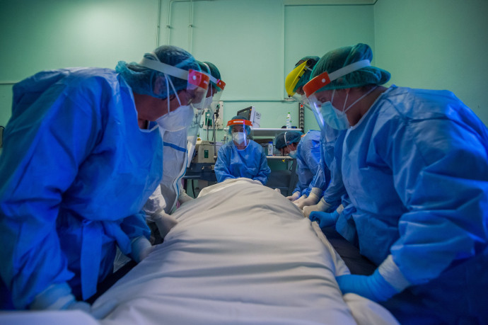 A magyar egészségügyet is rossz színben tüntethetik fel Kásler bemondott járványadatai