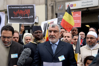 Kiutasították Belgiumból a legnagyobb mecset vezető imámját, uszítással és kémkedéssel is vádolják