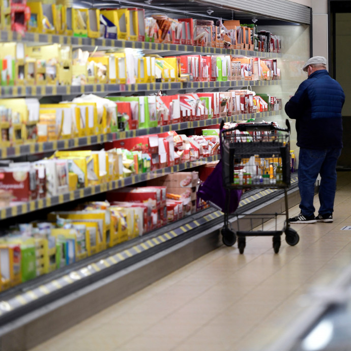 Az Aldinak és a Lidlnek többet kell engednie áraiból az átlagosnál a kormány miatt
