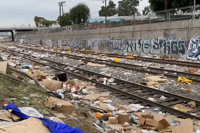 Rendszeresen kirabolják a tehervonatokat Los Angelesben, a vasúti társaság még keresi a megoldást
