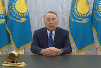 Sorra tüntetik el egykori embereit, de a volt kazah elnök tagadja, hogy belső leszámolás zajlana