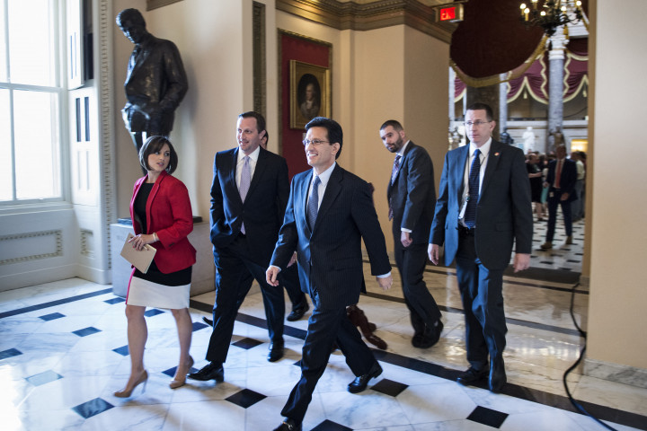 Eric Cantor republikánus frakcióvezetőként töltött utolsó munkanapján a Capitol Hillen 2014. július 31-én – Fotó: Brendan Smialowski / AFP