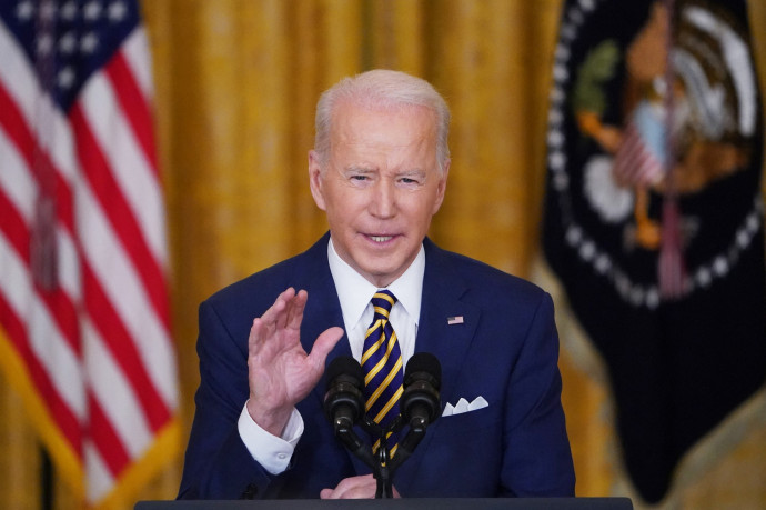 Biden szerint Oroszország rá fog mozdulni Ukrajnára, Kijev amerikai gyártmányú fegyvereket kaphat