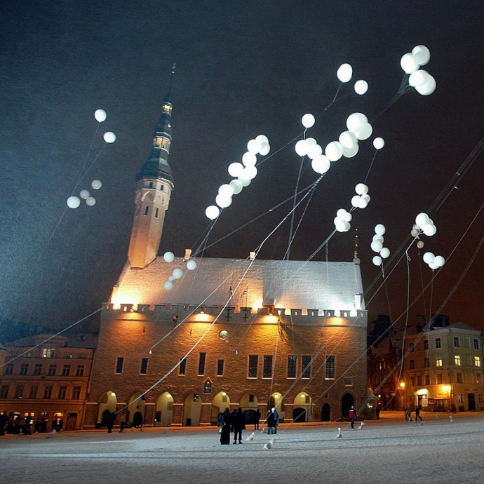 Tallinnban lekapcsolják a díszkivilágítást, hogy spóroljanak a rezsin
