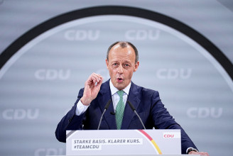 Megválasztotta új elnökét a CDU, akinek Merkel után újra gatyába kellene ráznia a német jobbközép pártot