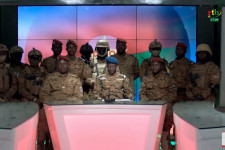 A tévében jelentették be a katonák, hogy átvették a hatalmat Burkina Fasóban