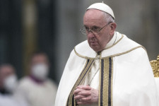 Ferenc pápa arra szólította fel a keresztény szülőket, hogy támogassák a meleg gyerekeiket