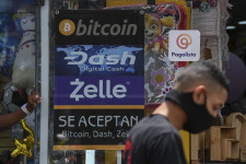 Nemcsak a devizák, a különböző pénzformák között is éles verseny várható a jövőben